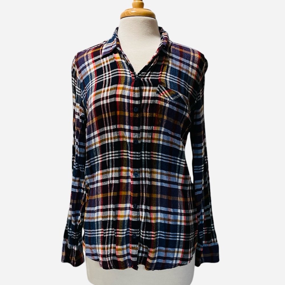 Lucky Brand M button down plaid top